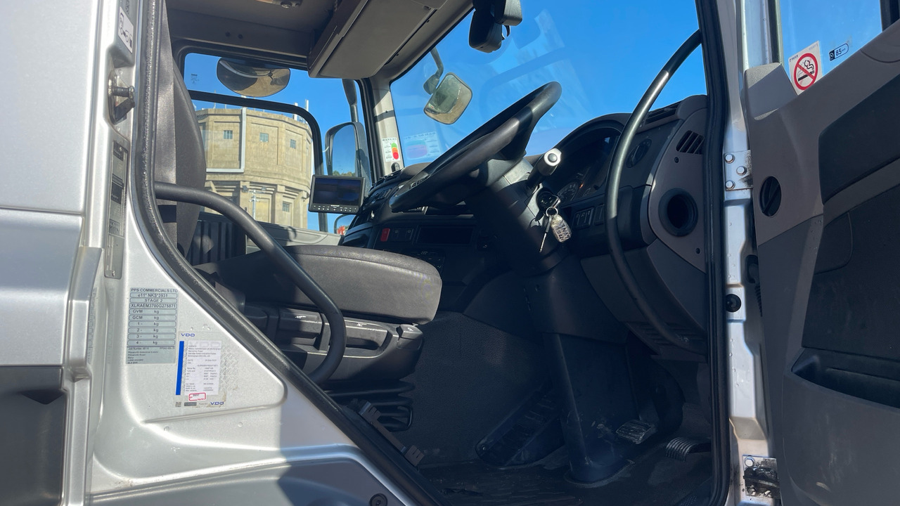 Daf CF 260 - Camion à rideaux coulissants: photos 5 Daf CF 260 - Camion à rideaux coulissants: photos 5