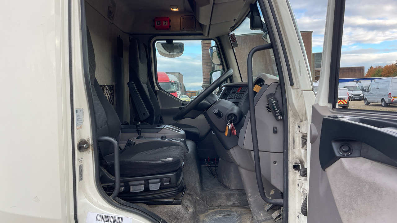 Daf LF 180 - Camion à rideaux coulissants: photos 5 Daf LF 180 - Camion à rideaux coulissants: photos 5