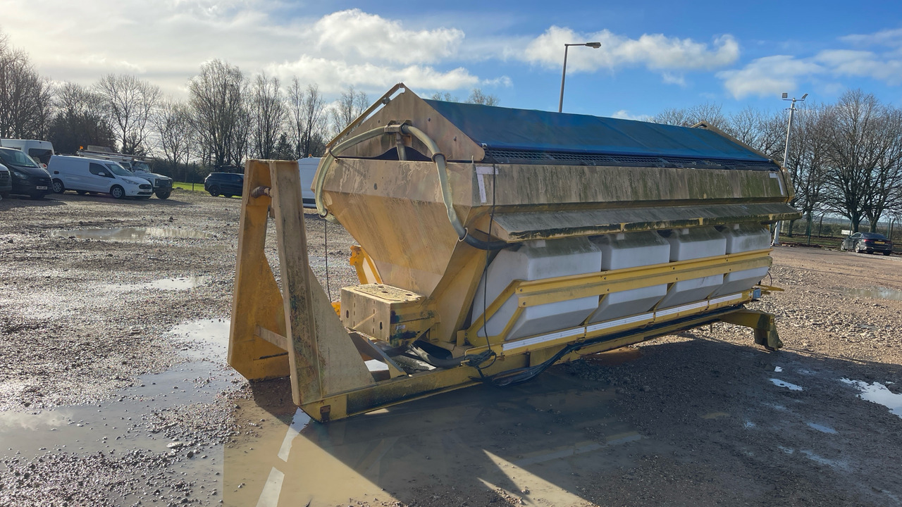 ECON - Epandeur de sable: photos 3 ECON - Epandeur de sable: photos 3