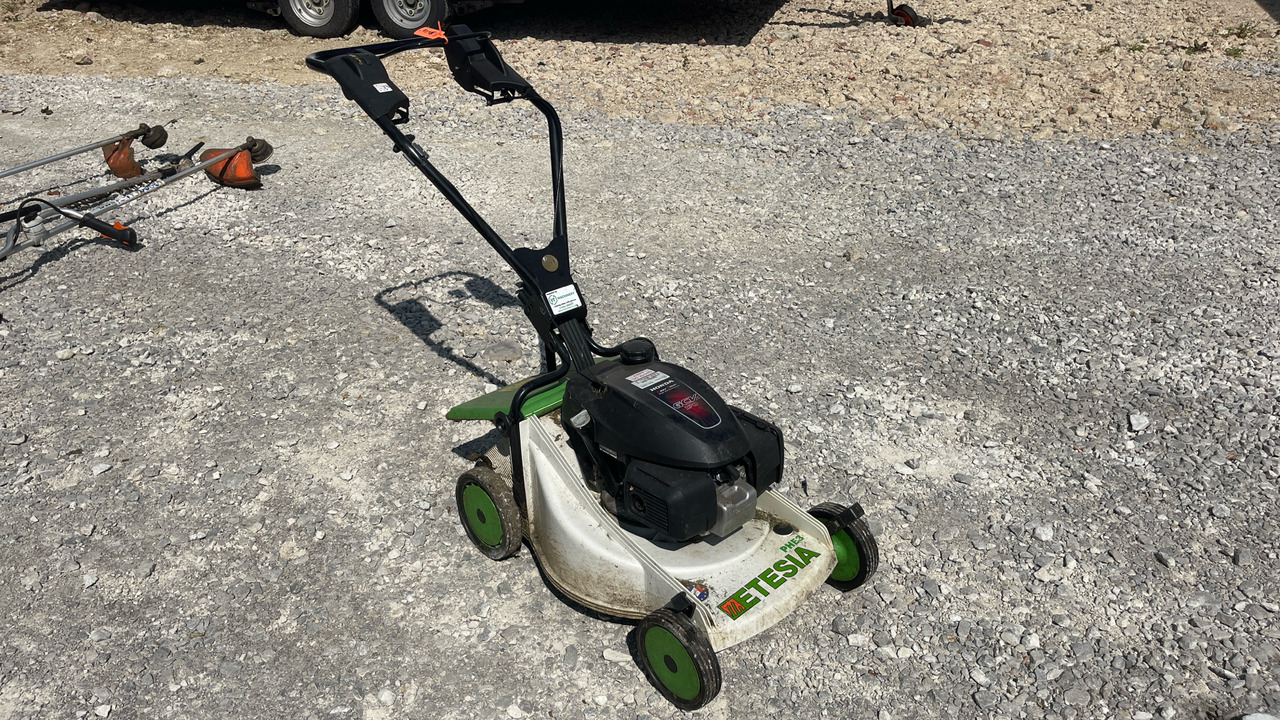 ETESIA PHE3 - Motofaucheuse: photos 1 ETESIA PHE3 - Motofaucheuse: photos 1