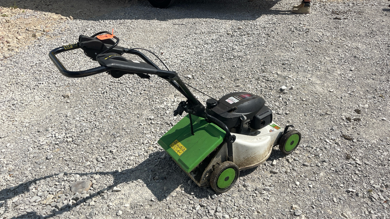 ETESIA PHE3 - Motofaucheuse: photos 2 ETESIA PHE3 - Motofaucheuse: photos 2