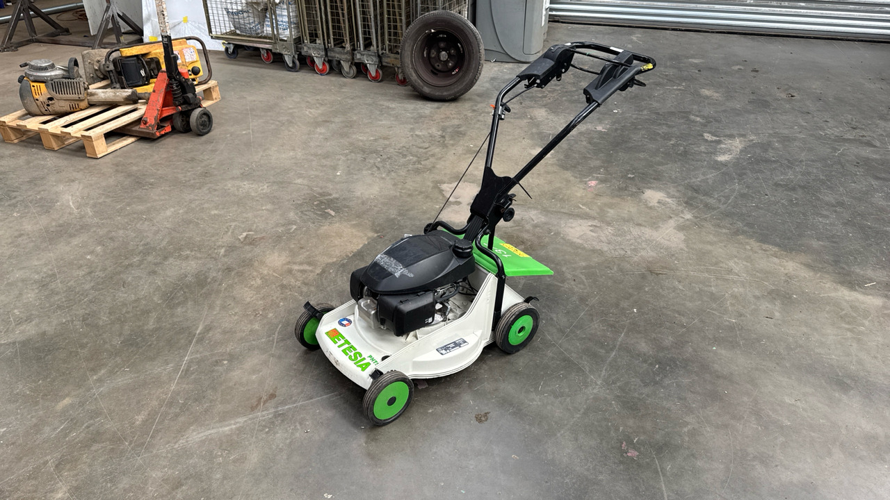 ETESIA PRO 46 BS1347 - Matériel de chantier: photos 2 ETESIA PRO 46 BS1347 - Matériel de chantier: photos 2