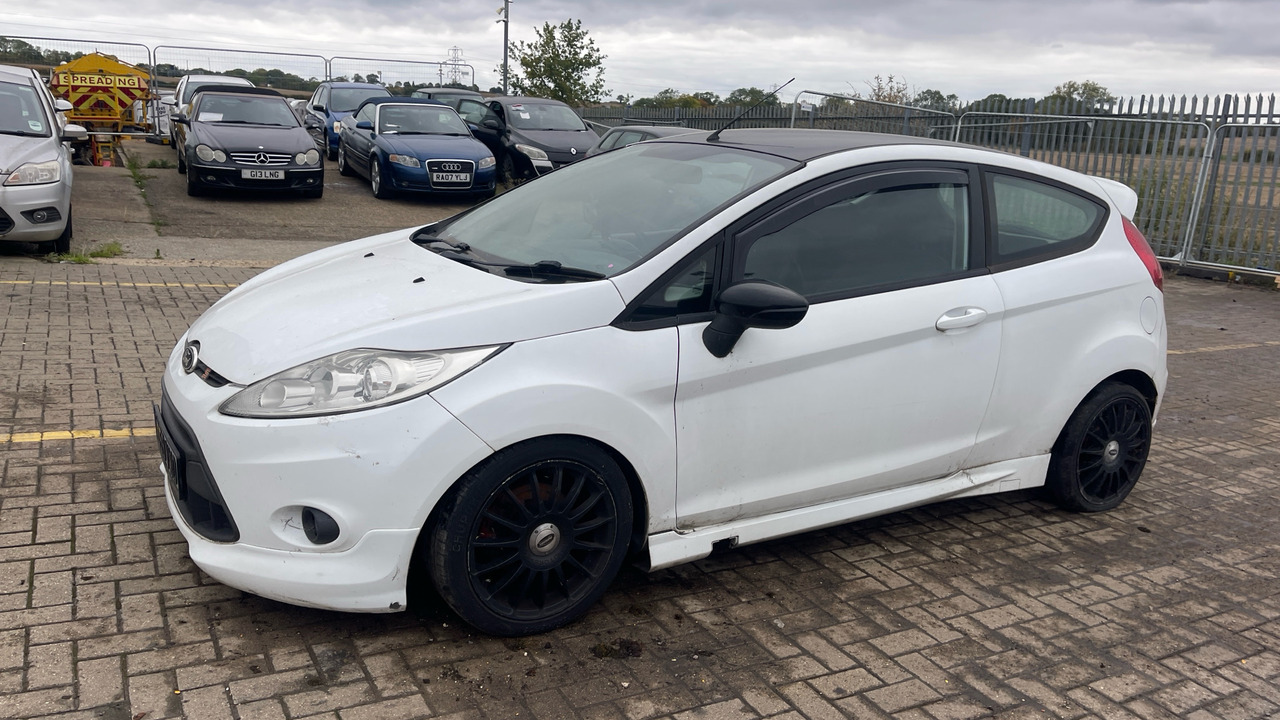 FORD FIESTA S 90 1.6 TDCI ZETEC - Voiture à hayon: photos 2 FORD FIESTA S 90 1.6 TDCI ZETEC - Voiture à hayon: photos 2