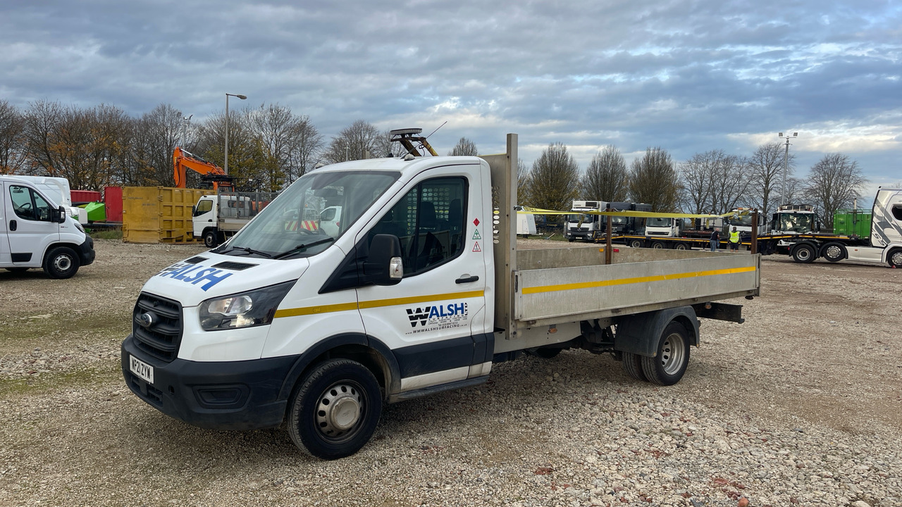 FORD TRANSIT 350 2.0 ECOBLUE 130PS - Utilitaire plateau: photos 2 FORD TRANSIT 350 2.0 ECOBLUE 130PS - Utilitaire plateau: photos 2