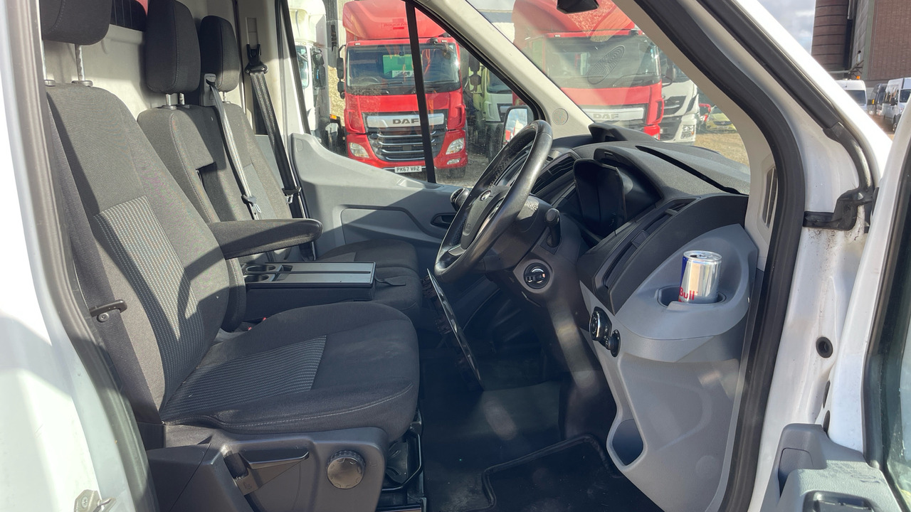 FORD TRANSIT 350 2.2 TDCI 125PS - Fourgon utilitaire: photos 5 FORD TRANSIT 350 2.2 TDCI 125PS - Fourgon utilitaire: photos 5