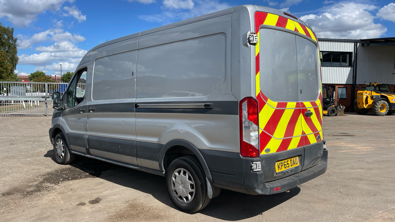FORD TRANSIT 350 2.2 TDCI 125PS - Fourgon utilitaire: photos 3 FORD TRANSIT 350 2.2 TDCI 125PS - Fourgon utilitaire: photos 3