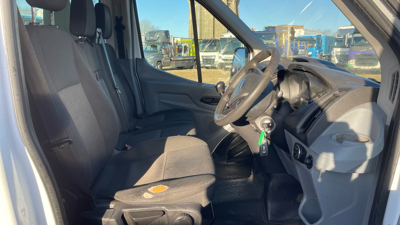 FORD TRANSIT 350 2.2 TDCi 125ps - Utilitaire benne: photos 5 FORD TRANSIT 350 2.2 TDCi 125ps - Utilitaire benne: photos 5
