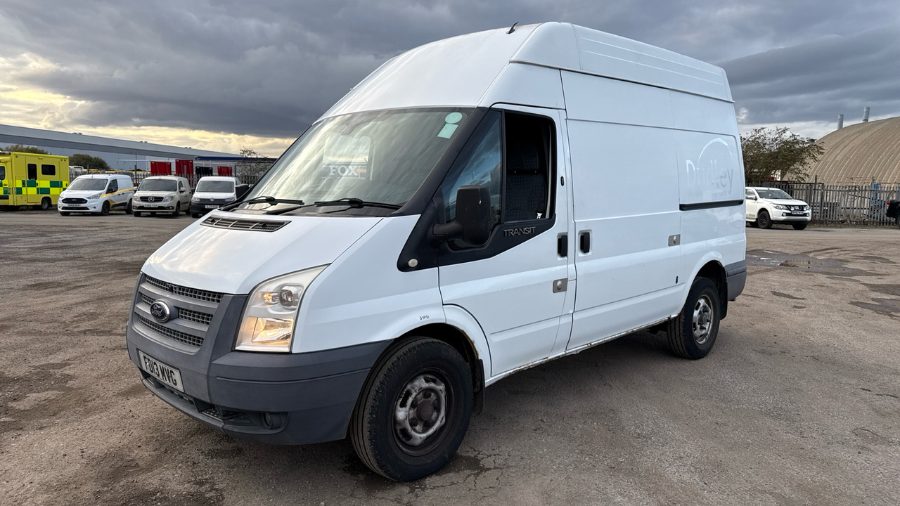 FORD TRANSIT T350 2.2 TDCI 125PS - Fourgon utilitaire: photos 2 FORD TRANSIT T350 2.2 TDCI 125PS - Fourgon utilitaire: photos 2