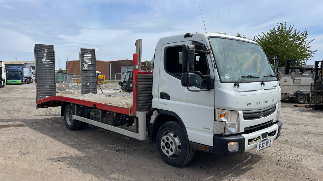 FUSO CANTER 7C18 - Remorqueuse: photos 1 FUSO CANTER 7C18 - Remorqueuse: photos 1