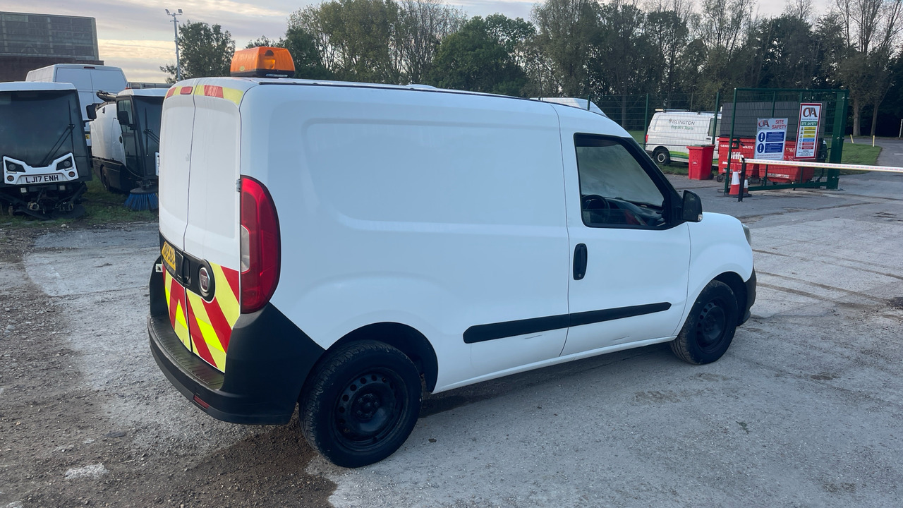 Fiat Doblo CARGO 1.3 MULTIJET 95PS - Fourgonnette: photos 4 Fiat Doblo CARGO 1.3 MULTIJET 95PS - Fourgonnette: photos 4