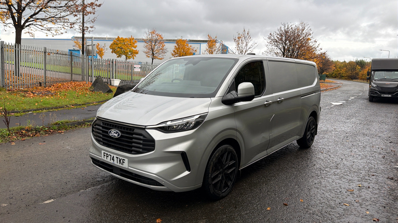 Ford Transit 2.0 136PS - Fourgonnette: photos 2 Ford Transit 2.0 136PS - Fourgonnette: photos 2