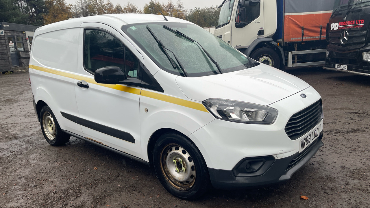 Ford Transit COURIER 1.5 TDCi - Fourgonnette: photos 1 Ford Transit COURIER 1.5 TDCi - Fourgonnette: photos 1
