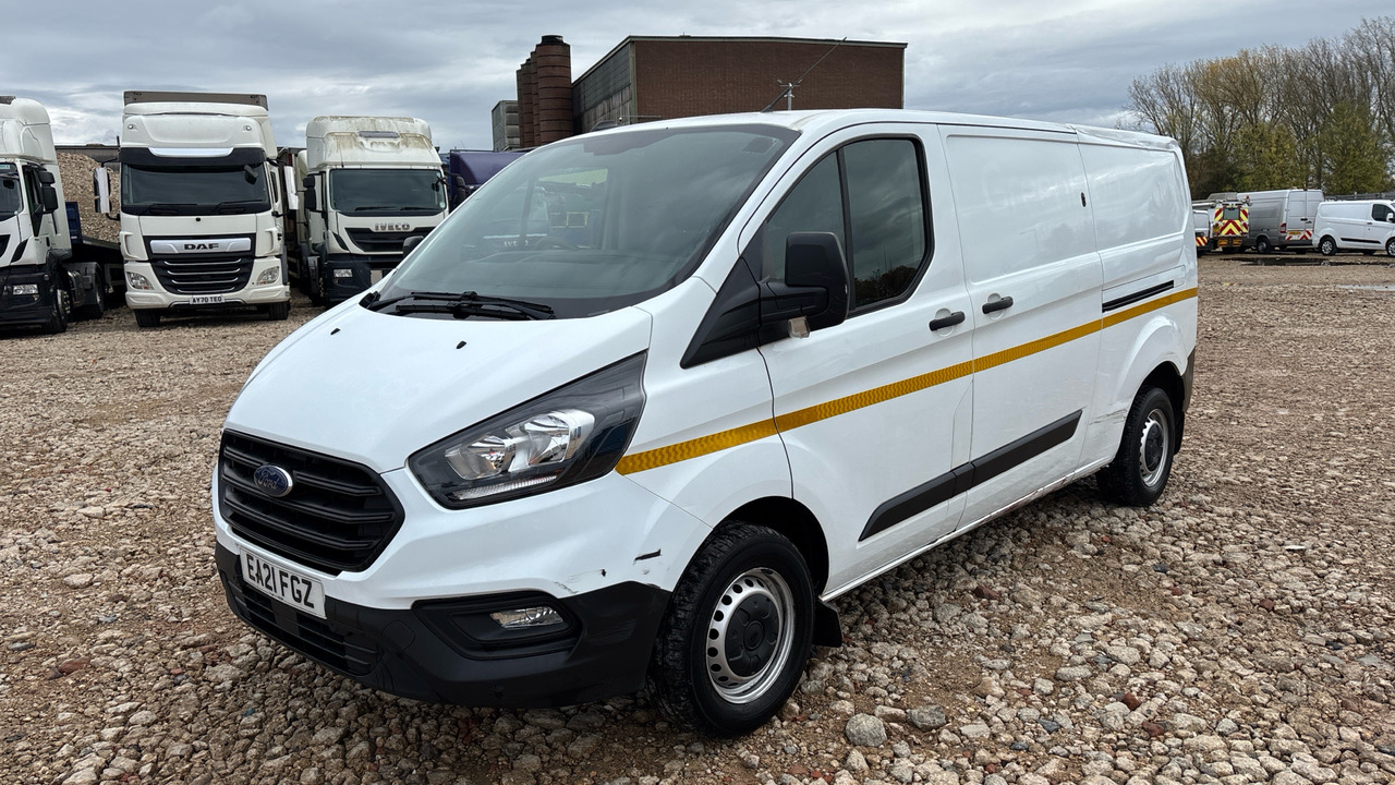 Ford Transit Custom 300 2.0 ECOBLUE 105PS - Fourgonnette: photos 2 Ford Transit Custom 300 2.0 ECOBLUE 105PS - Fourgonnette: photos 2