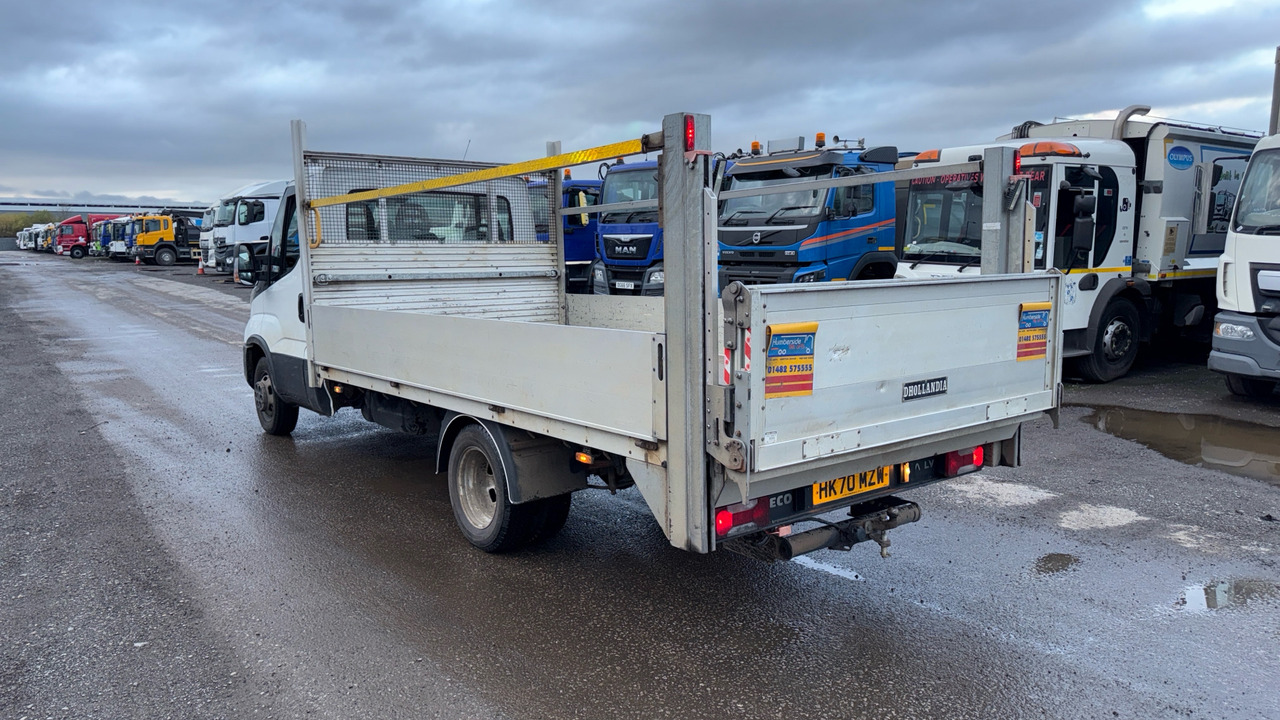 IVECO DAILY 35-140 - Utilitaire plateau: photos 3 IVECO DAILY 35-140 - Utilitaire plateau: photos 3