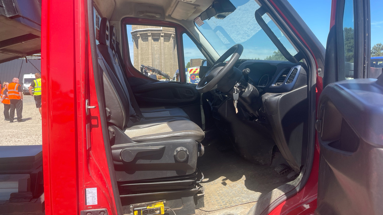 IVECO DAILY 72-180 - Camion benne: photos 5 IVECO DAILY 72-180 - Camion benne: photos 5