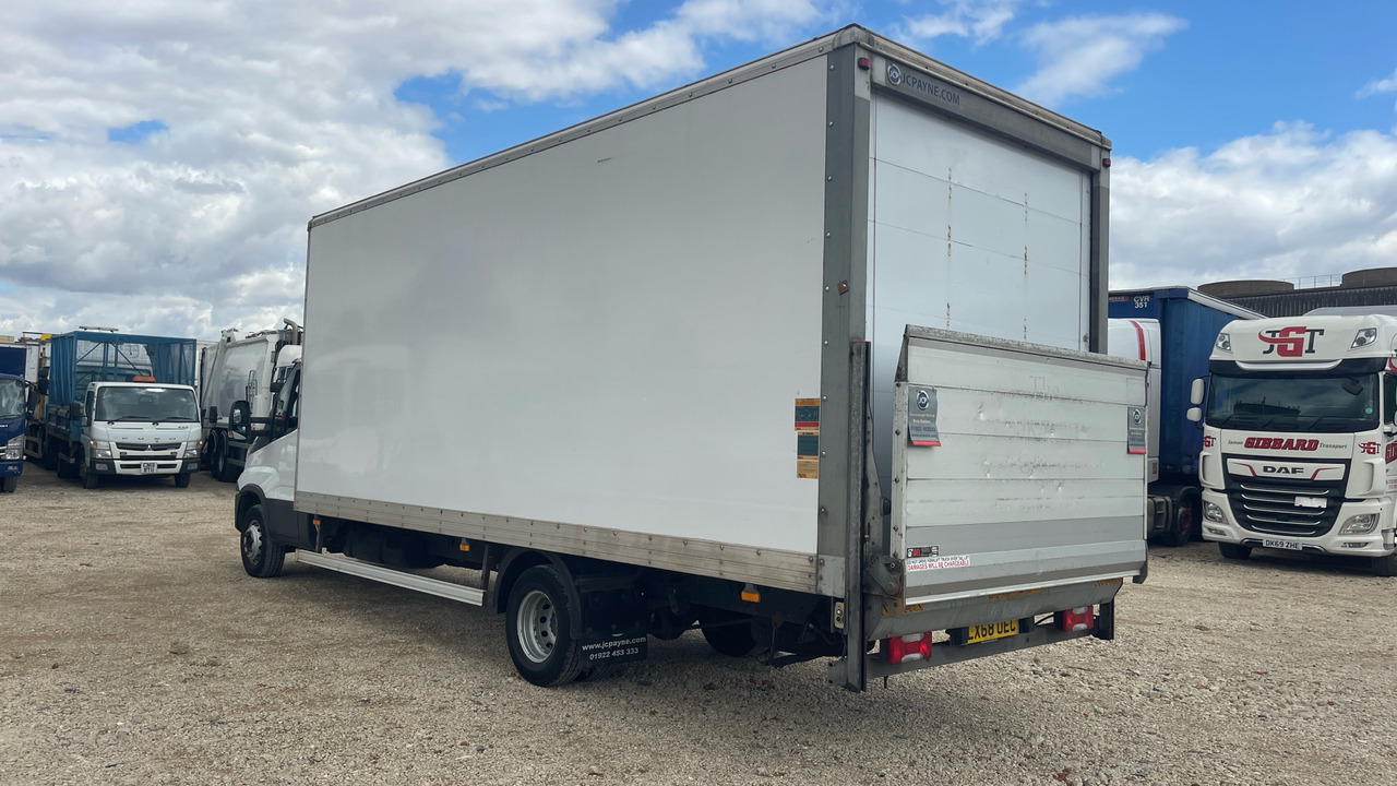 IVECO DAILY 72-180 - Camion fourgon: photos 3 IVECO DAILY 72-180 - Camion fourgon: photos 3