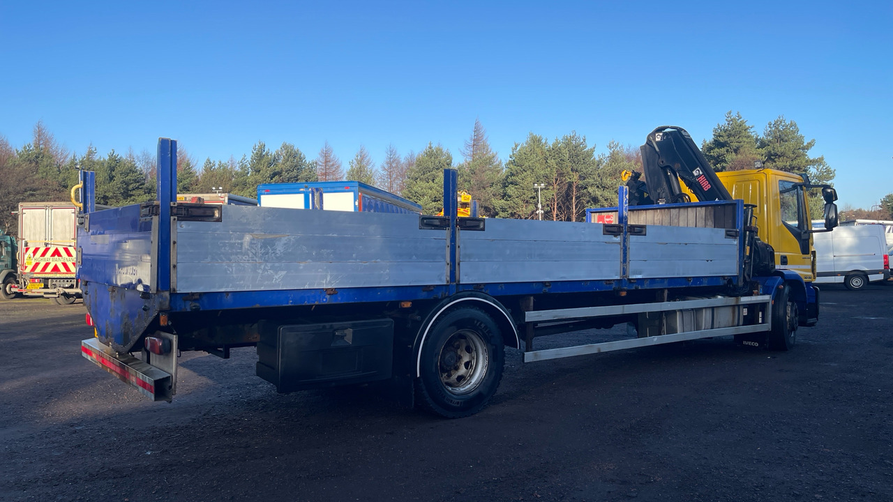 IVECO EUROCARGO 180-280 - Camion plateau, Camion grue: photos 4 IVECO EUROCARGO 180-280 - Camion plateau, Camion grue: photos 4