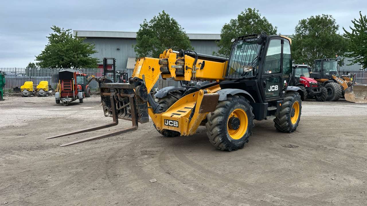 JCB LOADALL 535-125 HI-VIZ - Chariot télescopique: photos 2 JCB LOADALL 535-125 HI-VIZ - Chariot télescopique: photos 2