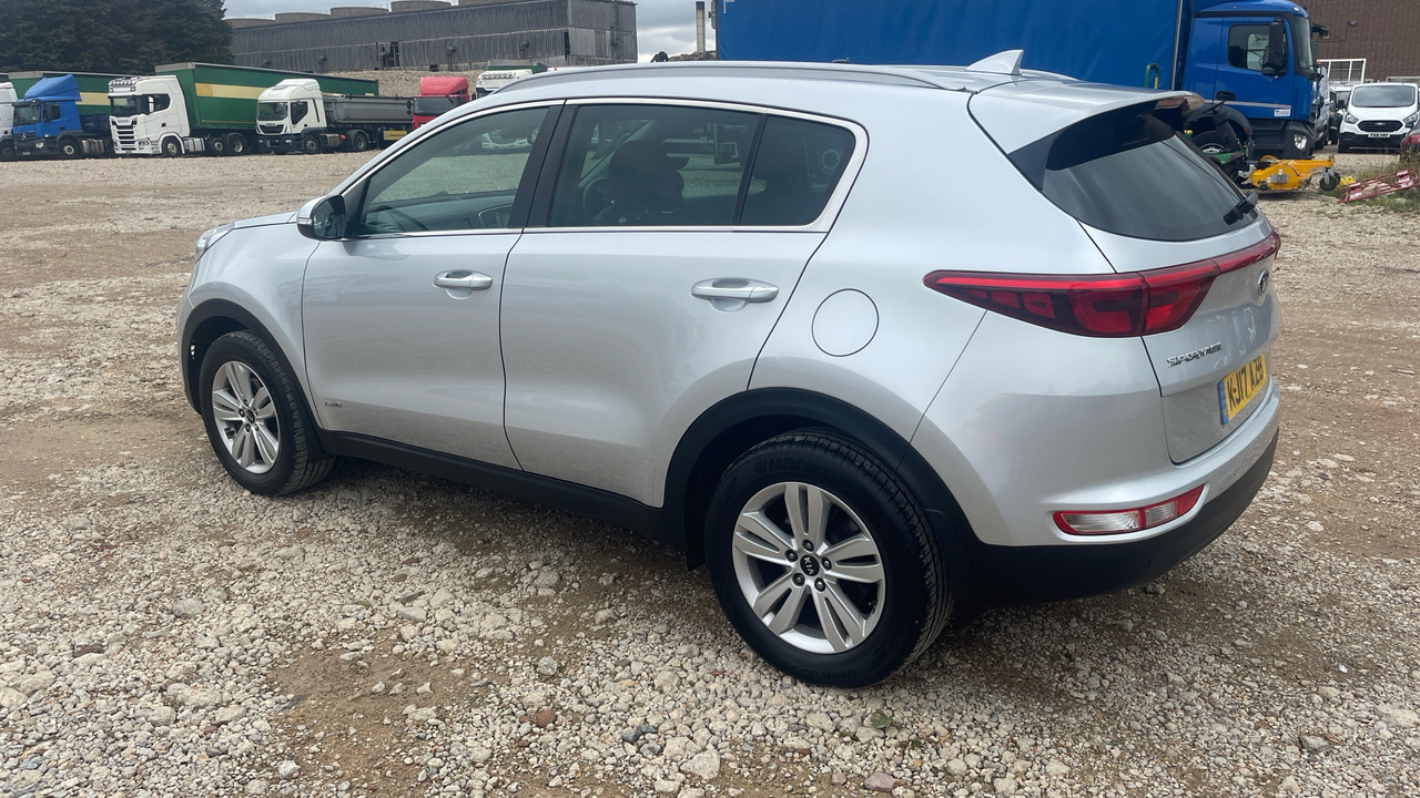 KIA SPORTAGE 2.0 CRDI KX-2 - Voiture à hayon: photos 3 KIA SPORTAGE 2.0 CRDI KX-2 - Voiture à hayon: photos 3