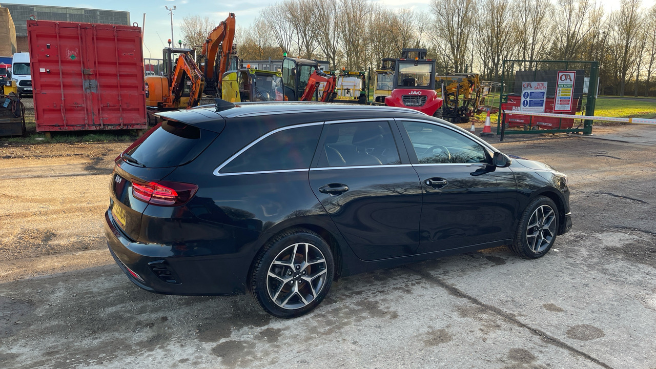 Kia Ceed 3 1.5 GDI ISG - Voiture break: photos 4 Kia Ceed 3 1.5 GDI ISG - Voiture break: photos 4