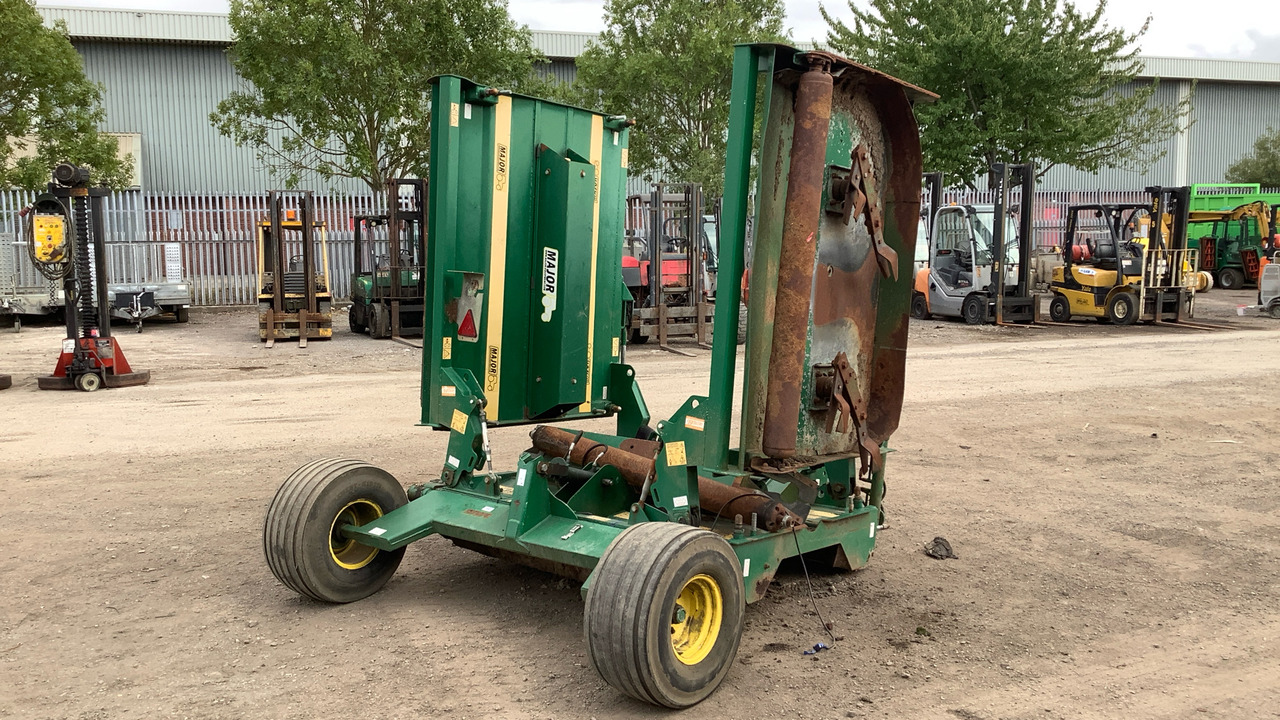 MAJOR 18000GR TRAILED FINISHING MOWER 13/438 - Matériel de chantier: photos 4 MAJOR 18000GR TRAILED FINISHING MOWER 13/438 - Matériel de chantier: photos 4