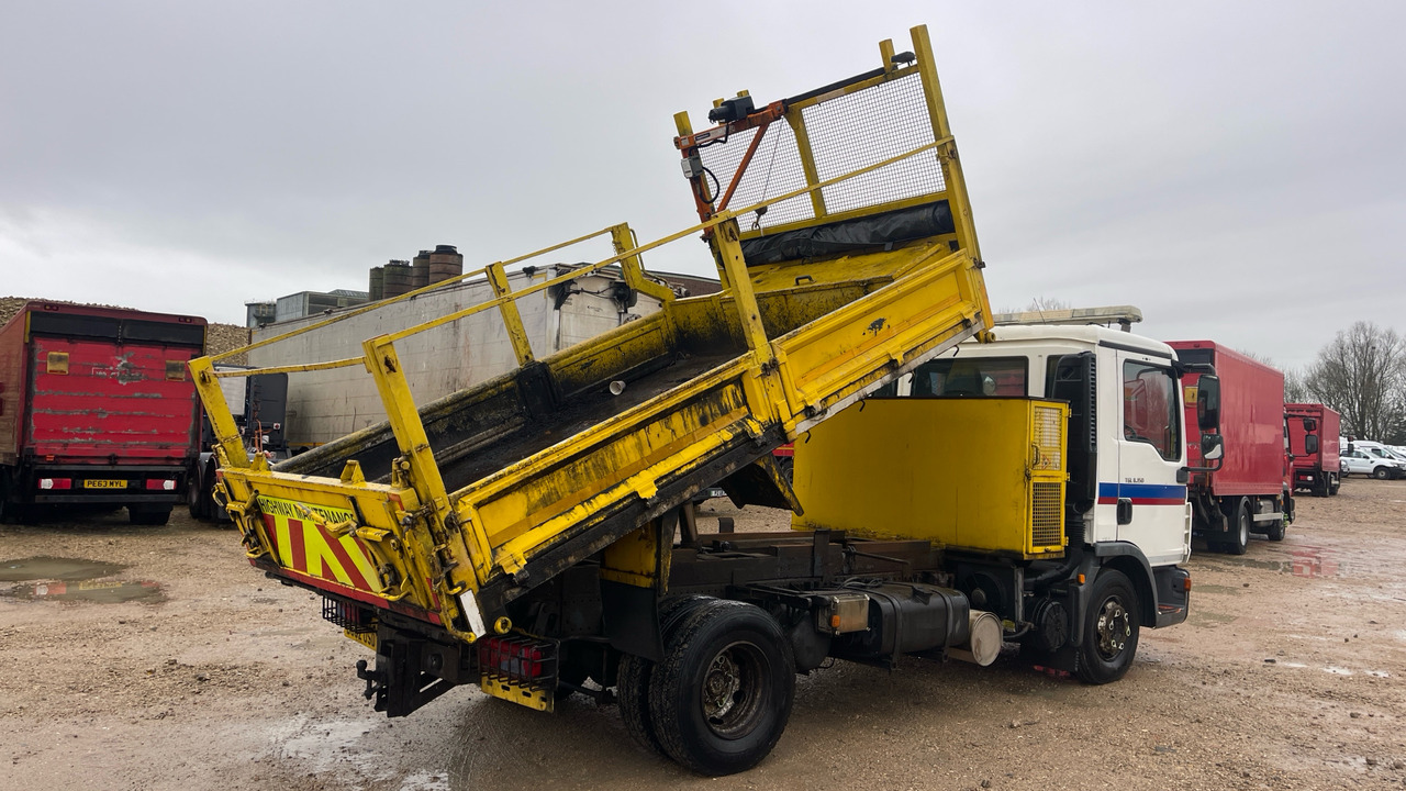 MAN TGL 8.150 - Camion benne: photos 4 MAN TGL 8.150 - Camion benne: photos 4