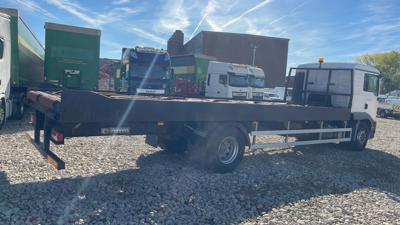 MAN TGM 18.250 - Camion plateau: photos 4 MAN TGM 18.250 - Camion plateau: photos 4