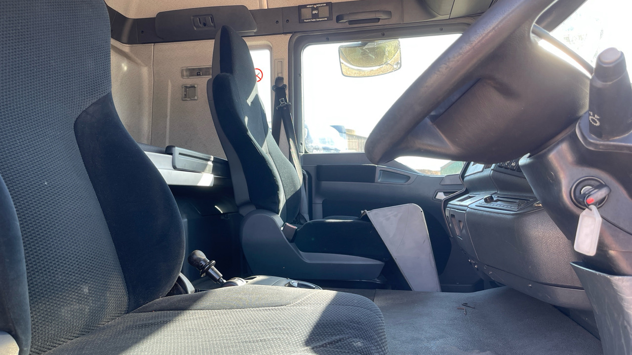 MAN TGM 18.250 - Camion plateau: photos 5 MAN TGM 18.250 - Camion plateau: photos 5