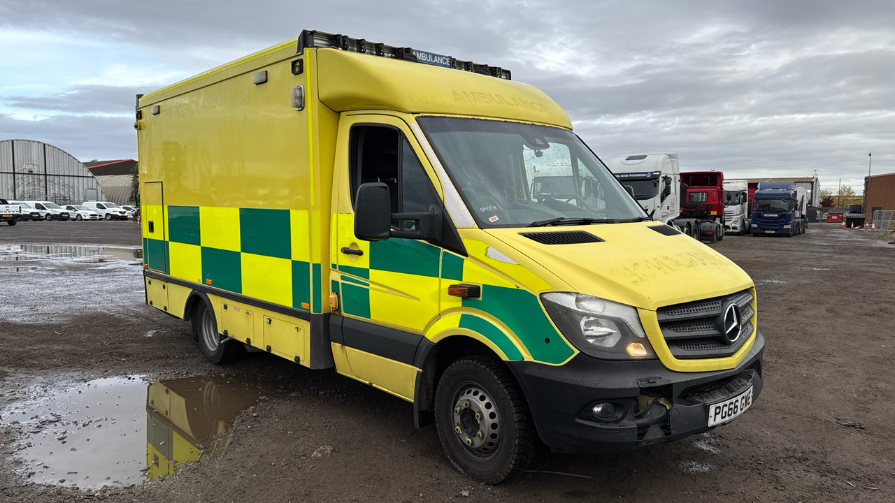 MERCEDES-BENZ SPRINTER 519 CDI - Ambulance: photos 1 MERCEDES-BENZ SPRINTER 519 CDI - Ambulance: photos 1