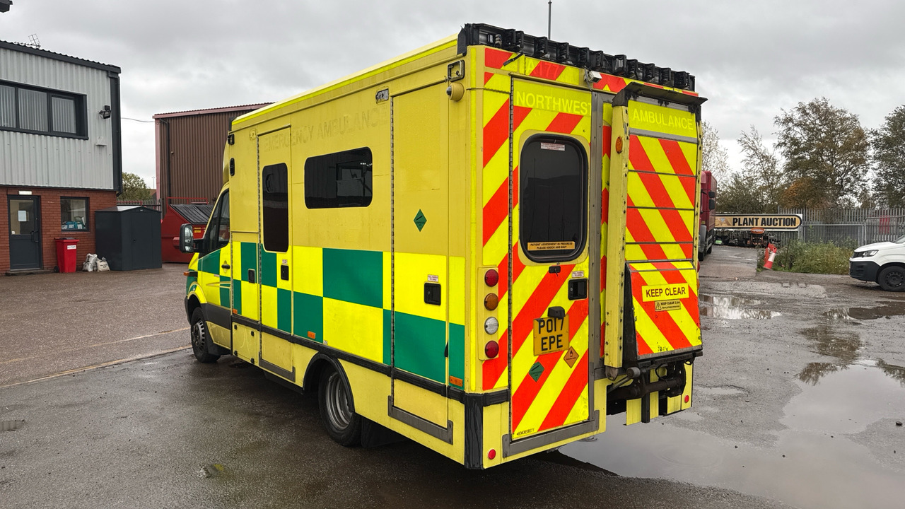 MERCEDES-BENZ SPRINTER 519 CDI - Ambulance: photos 3 MERCEDES-BENZ SPRINTER 519 CDI - Ambulance: photos 3