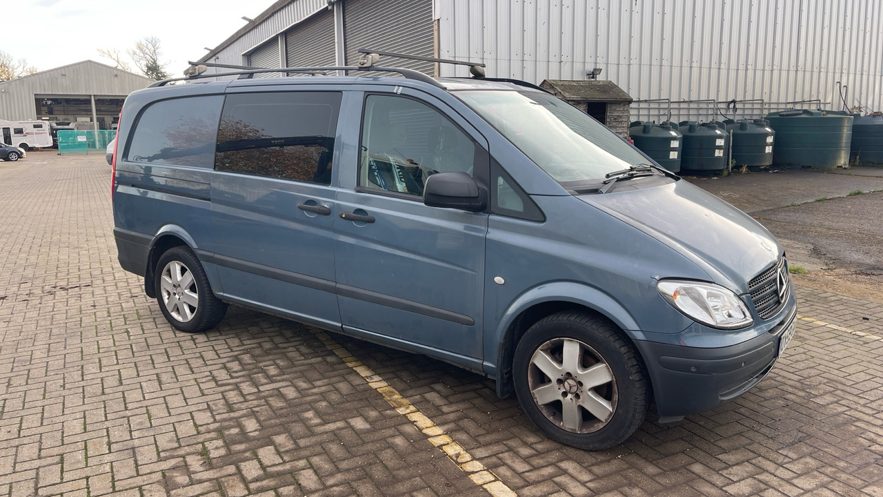 MERCEDES VITO 111 CDI COMPACT - Utilitaire double cabine: photos 2 MERCEDES VITO 111 CDI COMPACT - Utilitaire double cabine: photos 2