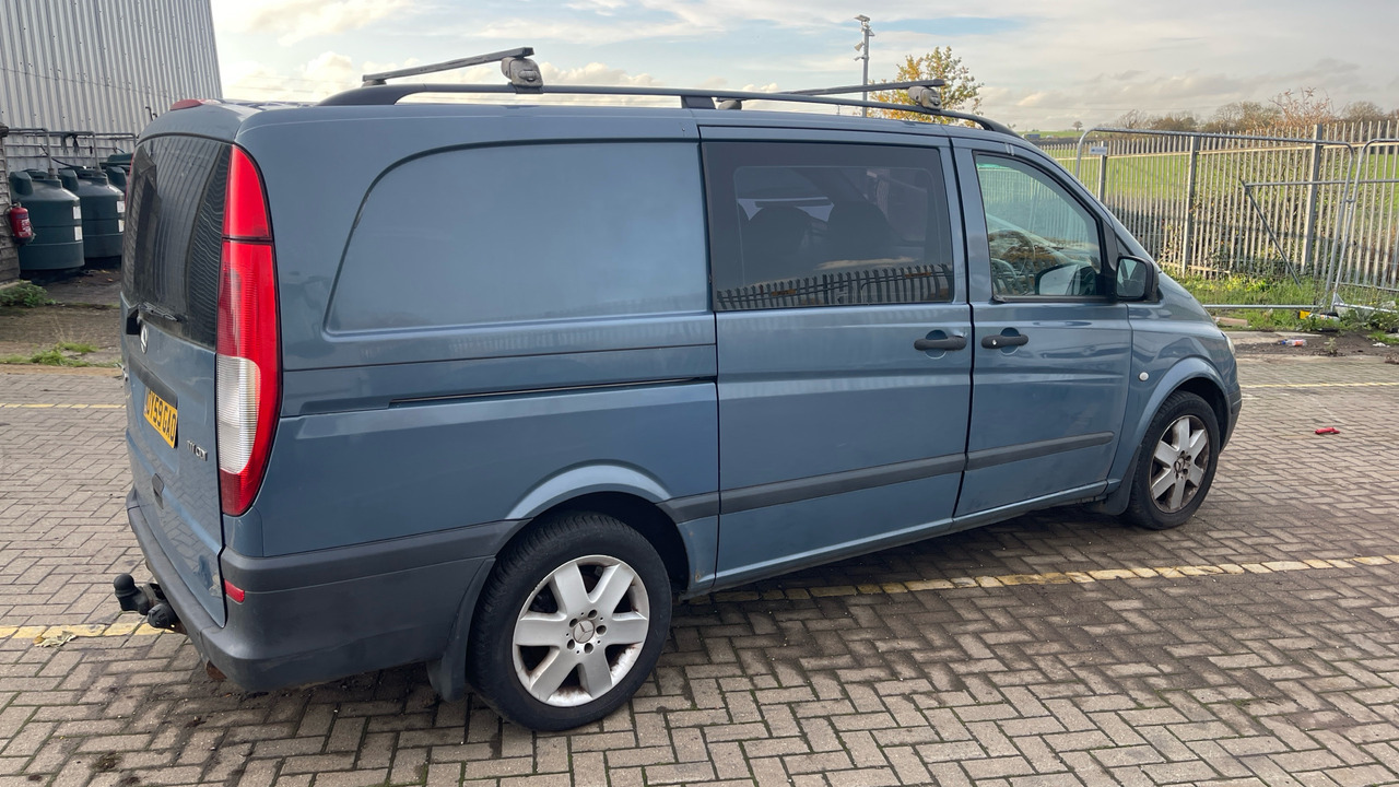 MERCEDES VITO 111 CDI COMPACT - Utilitaire double cabine: photos 5 MERCEDES VITO 111 CDI COMPACT - Utilitaire double cabine: photos 5