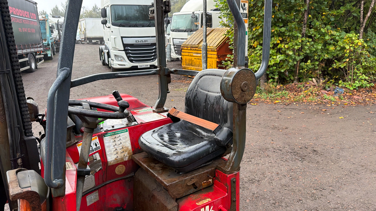 MOFFETT M4 20.3 - Chariot embarqué: photos 5 MOFFETT M4 20.3 - Chariot embarqué: photos 5