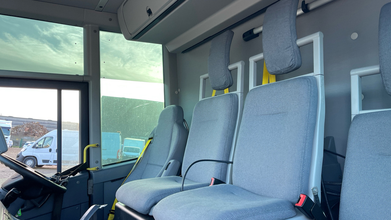 Châssis cabine, Camion électrique Mercedes-Benz Econic: photos 9 Châssis cabine, Camion électrique Mercedes-Benz Econic: photos 9