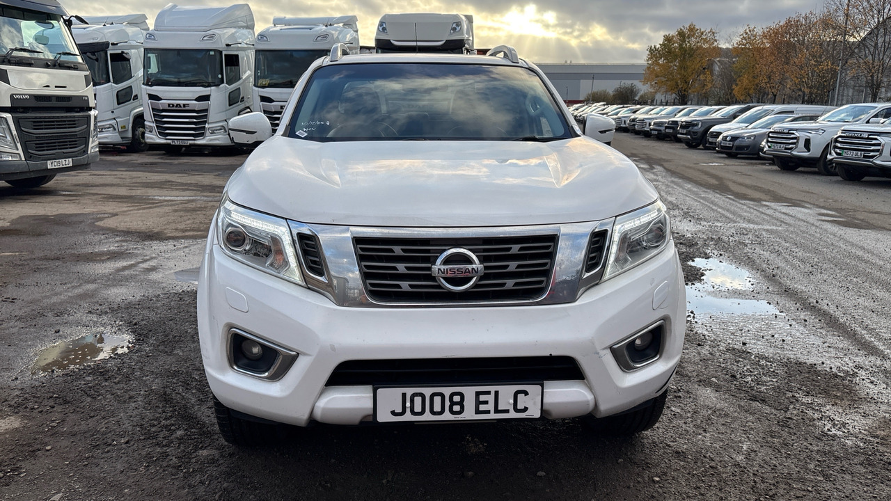 Pick-up Nissan Navara Tekna 2.3 DCI 190PS: photos 12