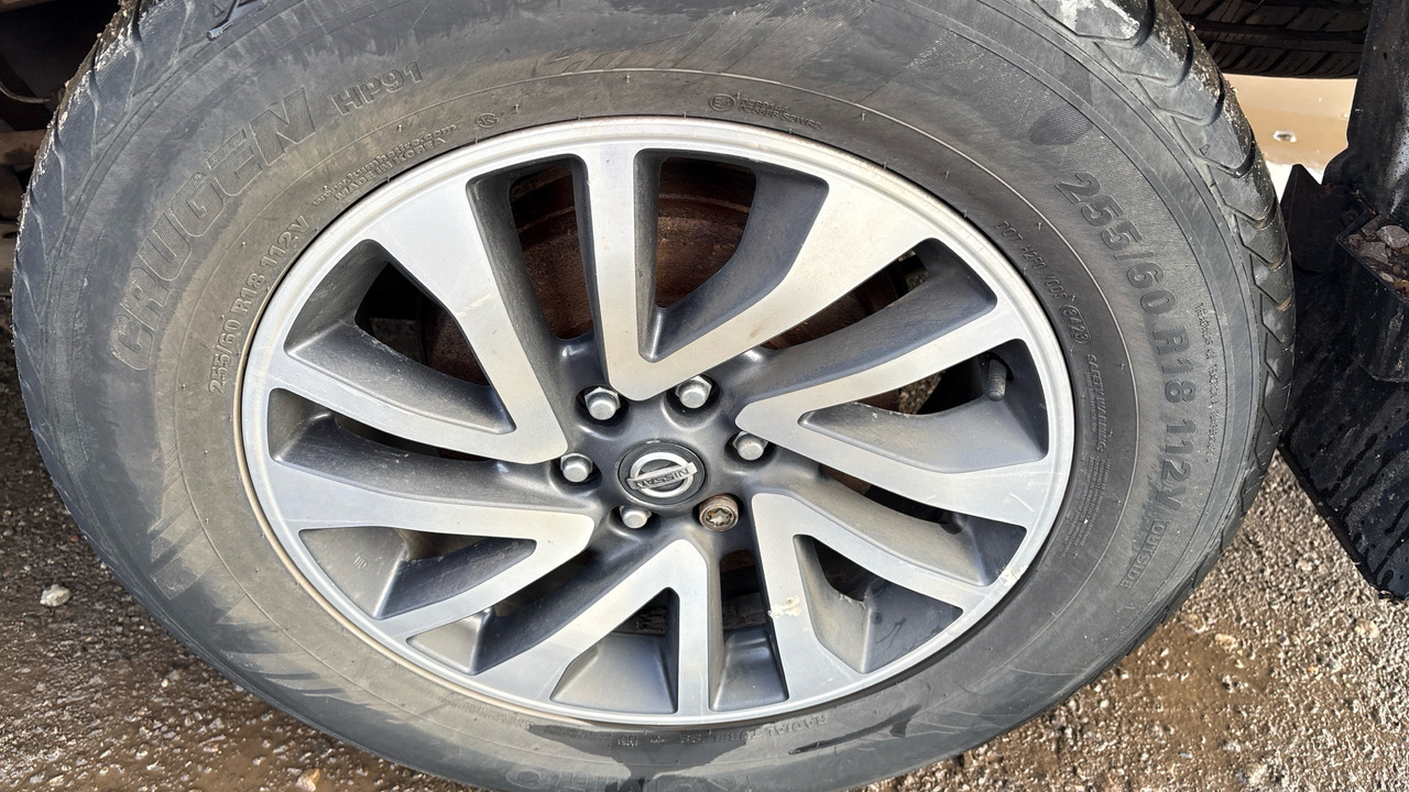 Pick-up Nissan Navara Tekna 2.3 DCI 190PS: photos 28