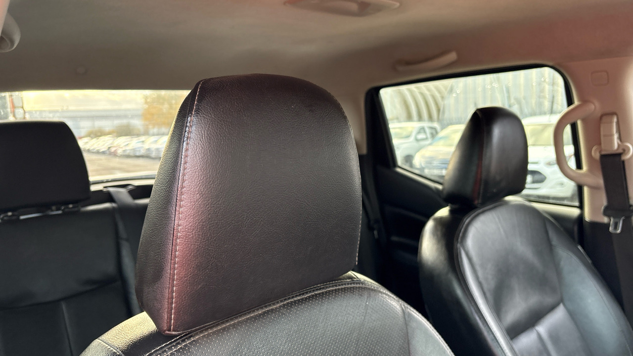 Pick-up Nissan Navara Tekna 2.3 DCI 190PS: photos 15