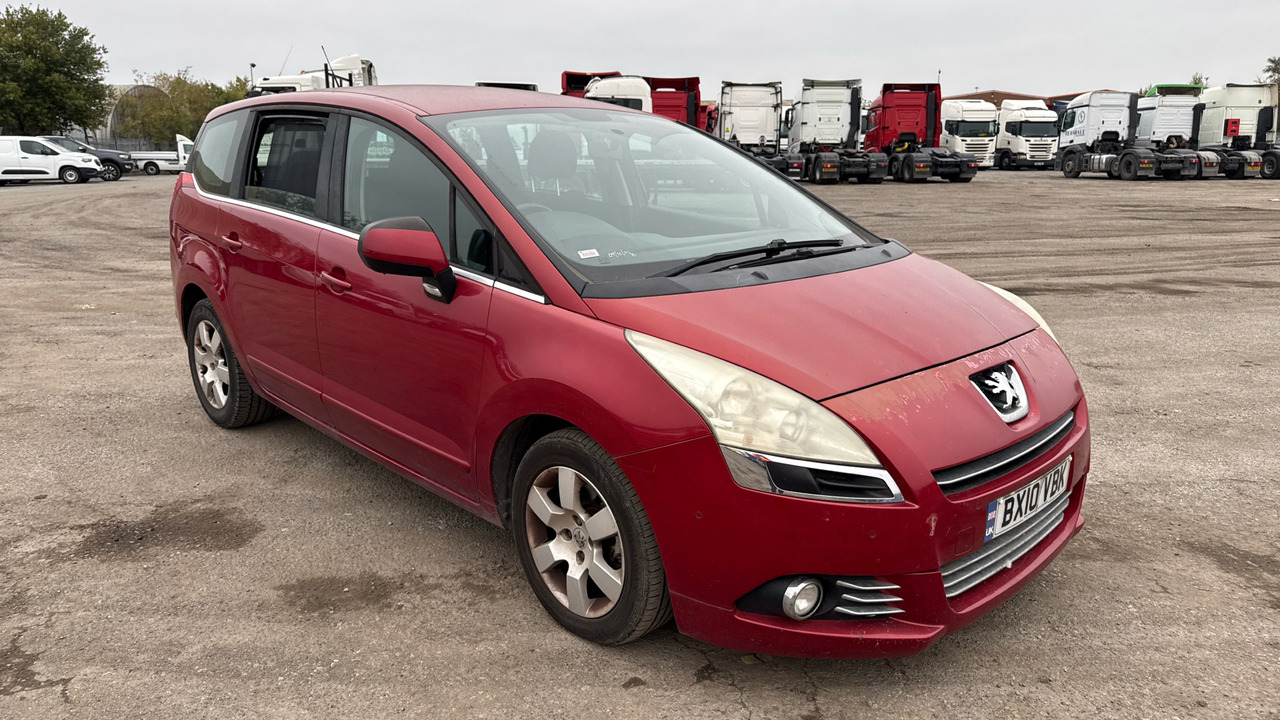 PEUGEOT 5008 2.0 HDI 150PS - Voiture: photos 1 PEUGEOT 5008 2.0 HDI 150PS - Voiture: photos 1