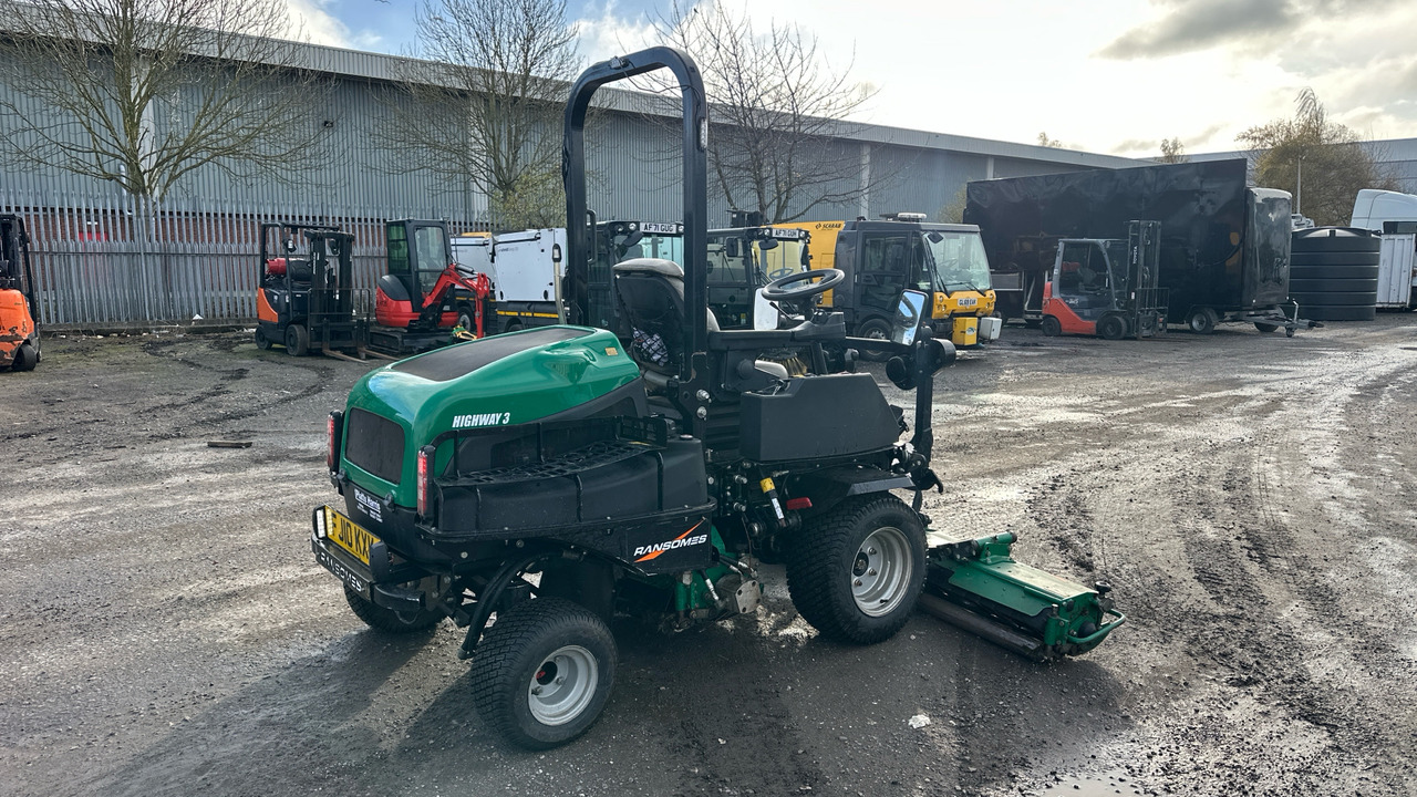 RANSOMES HIGHWAY 3 - Motofaucheuse: photos 4 RANSOMES HIGHWAY 3 - Motofaucheuse: photos 4