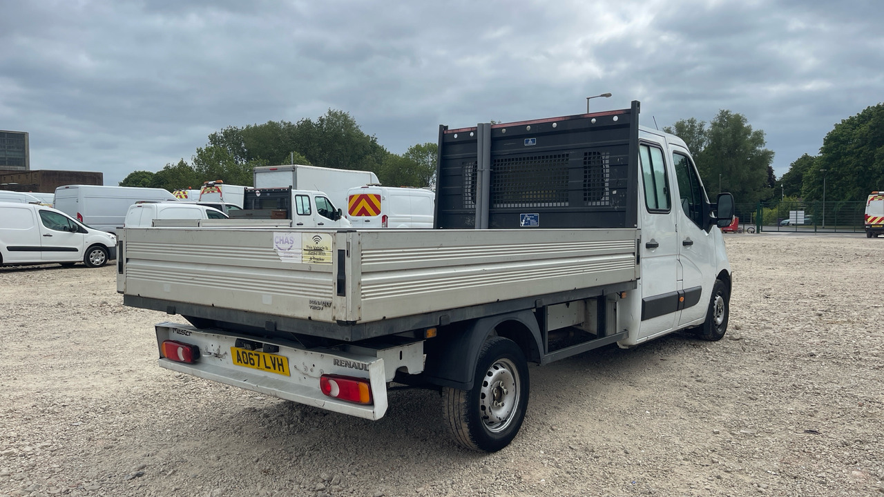 RENAULT MASTER LL35 2.3 DCI 130PS BUSINESS - Utilitaire plateau: photos 3 RENAULT MASTER LL35 2.3 DCI 130PS BUSINESS - Utilitaire plateau: photos 3