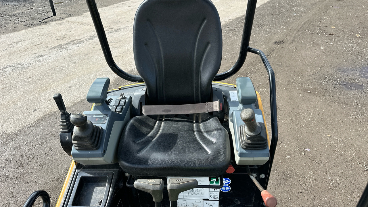 Mini pelle SANY SY16C: photos 8