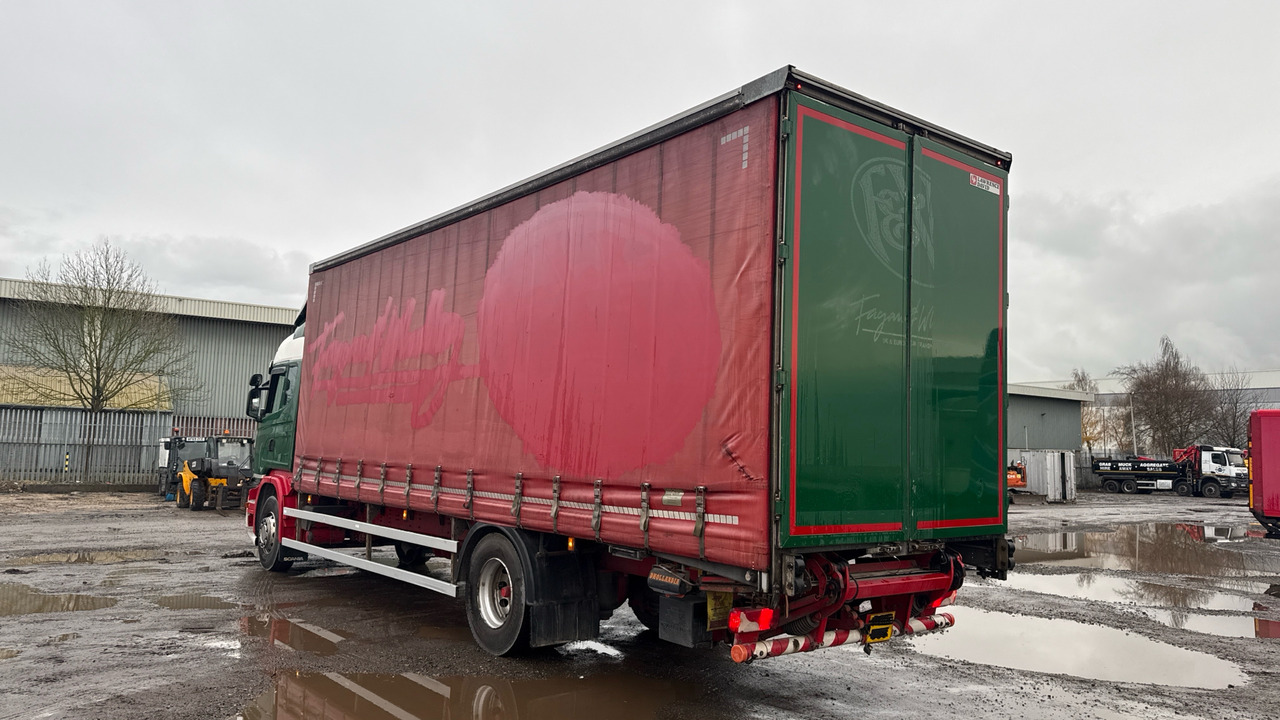 SCANIA G 320 - Camion à rideaux coulissants: photos 3 SCANIA G 320 - Camion à rideaux coulissants: photos 3