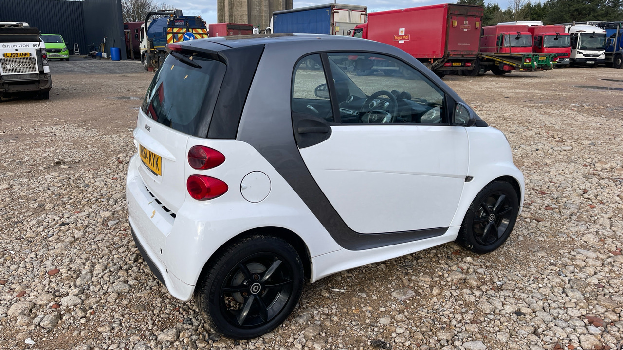 SMART FORTWO COUPE GRANDSTYLE - Voiture à hayon: photos 4 SMART FORTWO COUPE GRANDSTYLE - Voiture à hayon: photos 4