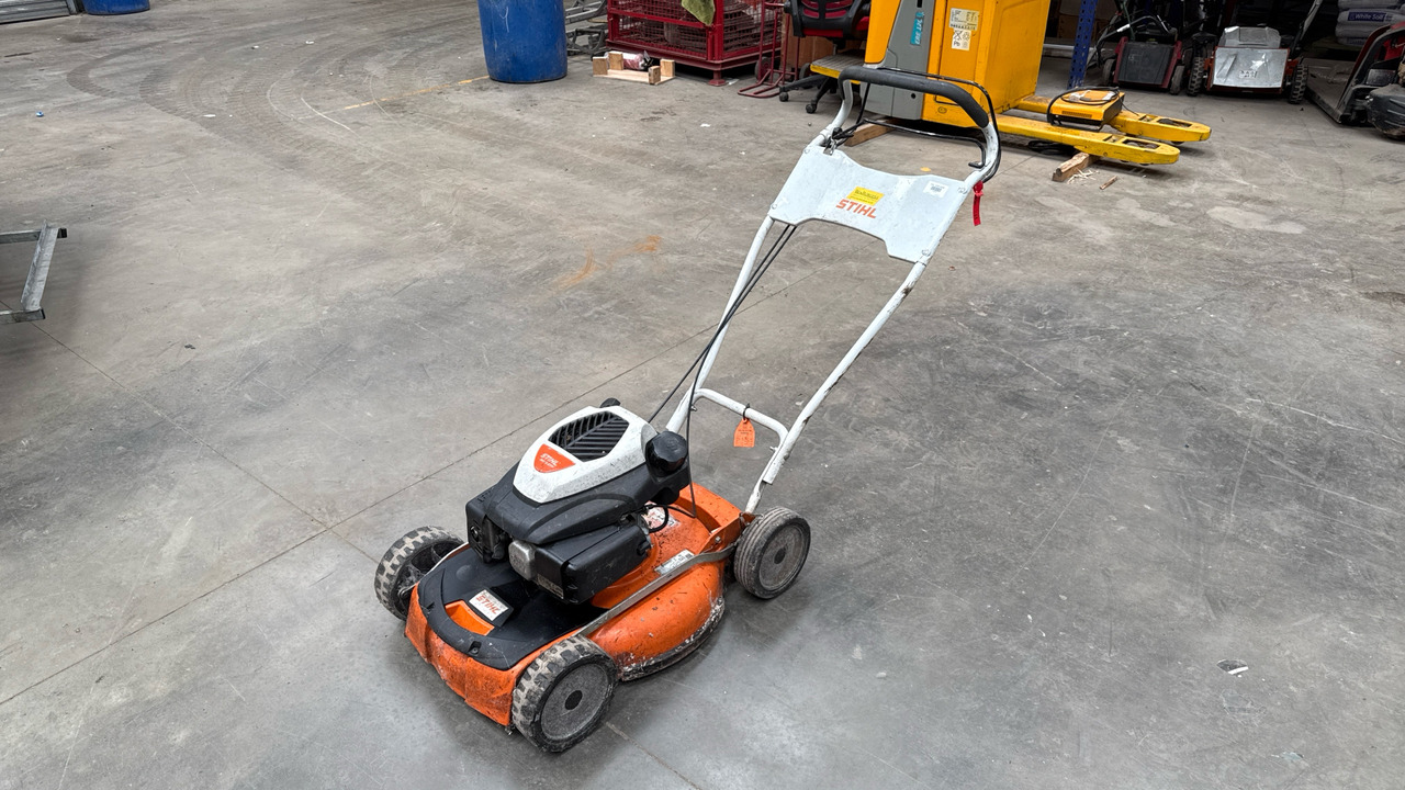 STIHL RM4 RTP - Motofaucheuse: photos 2 STIHL RM4 RTP - Motofaucheuse: photos 2