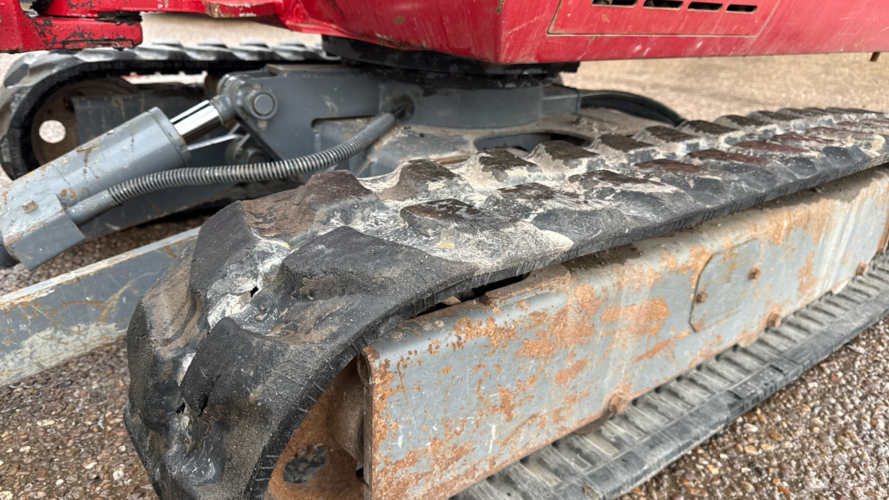 Mini pelle TAKEUCHI TB016: photos 17