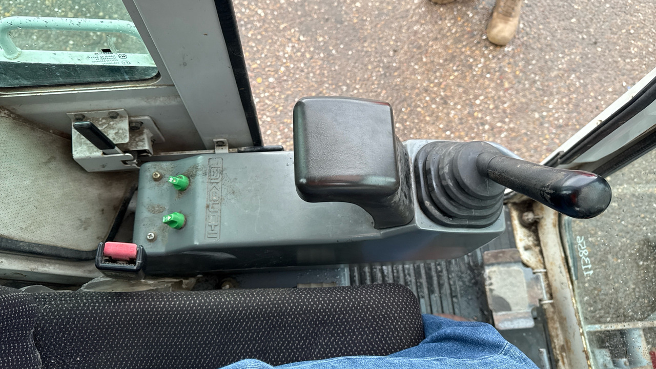 Mini pelle TAKEUCHI TB016: photos 9