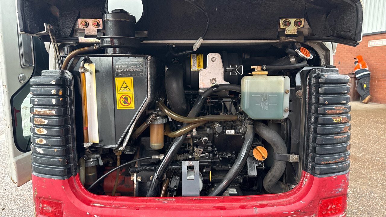 Mini pelle TAKEUCHI TB016: photos 15