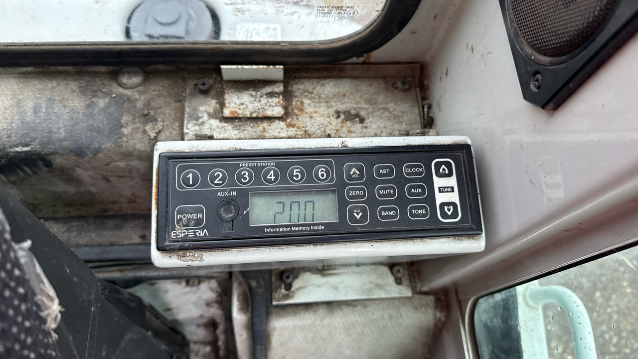 Mini pelle TAKEUCHI TB016: photos 11