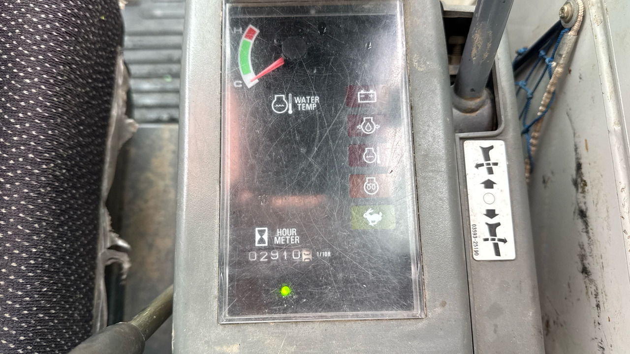 Mini pelle TAKEUCHI TB016: photos 6