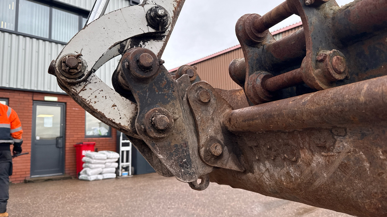 Mini pelle TAKEUCHI TB016: photos 13